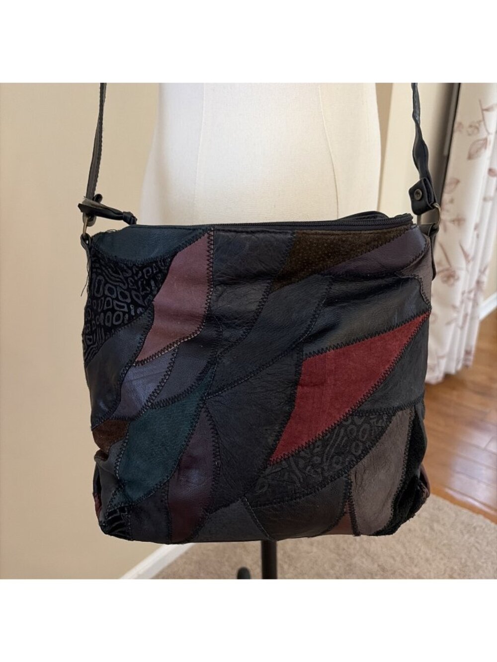 Vintage Hato Hasi Patchwork Leather Crossbody Bag Multicolor Divided Grannycore